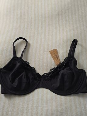 SKIMS Fits Everybody Lace Unlined Demi Bra Size:32H (32DDDDD)